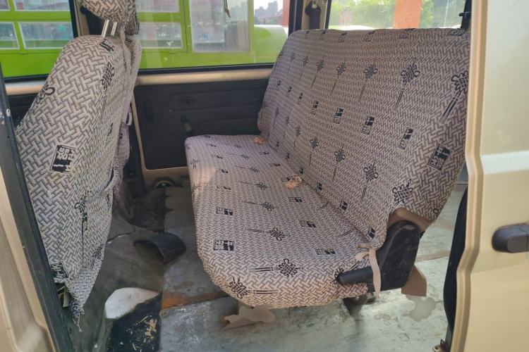 Used Wuling Rongguang 2014 1.2L S Standard Model Left Rear Seat