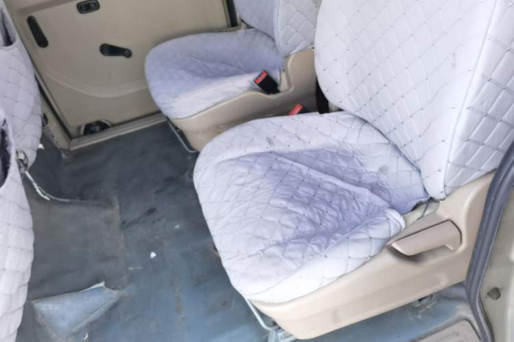 Used Wuling Rongguang 2014 1.5L S Standard Version Left Rear Seat