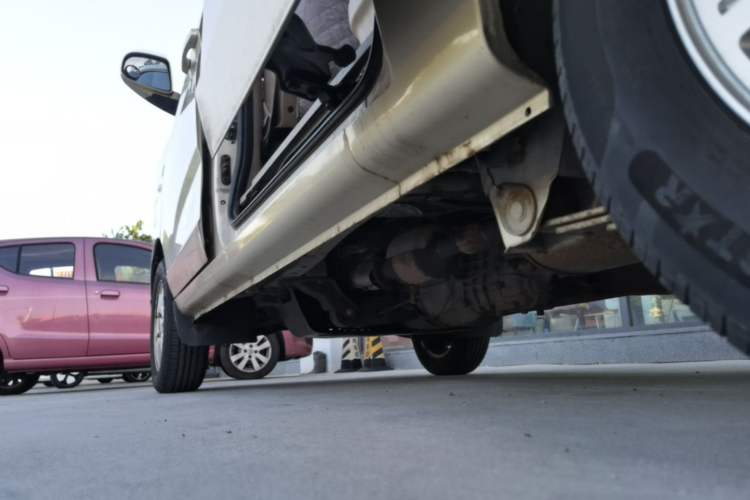 Used Wuling Rongguang 2014 1.5L S Standard Version Left Side Sill