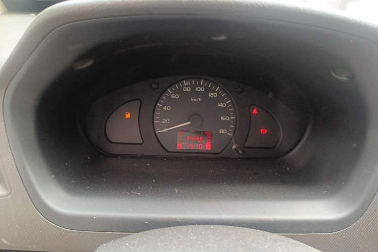 Used Wuling Rongguang 2014 1.2L S Base Model Odometer Close Up