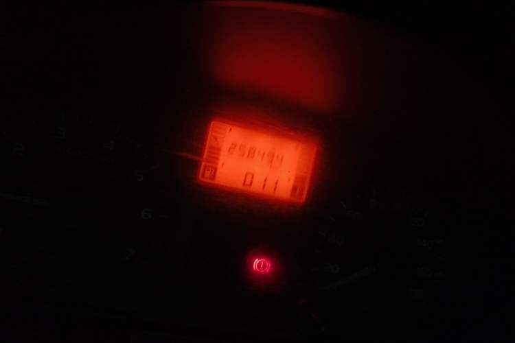 Used Wuling Rongguang 2014 1.2L S Base Model Odometer Close Up