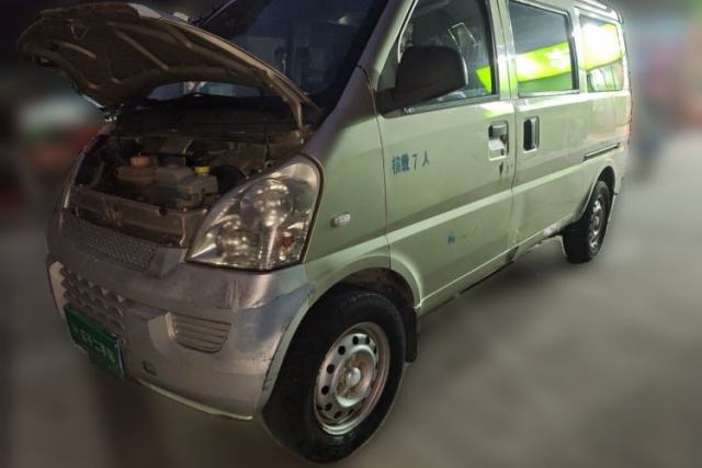 Używany Wuling Rongguang 2014 1.2L S Base Model