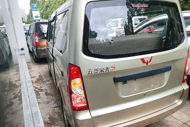 Used Wuling Rongguang 2014 1.2L S Base Model Rear Left 45 Deg