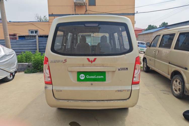 Used Wuling Rongguang 2014 1.2L S Base Model Rear