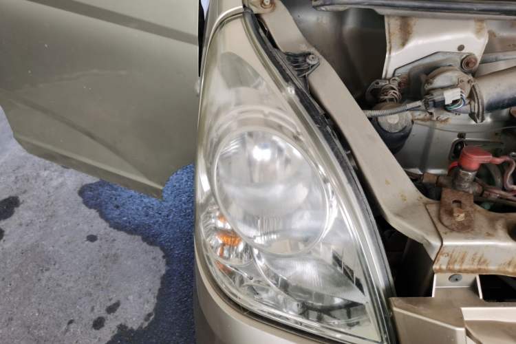 Used Wuling Rongguang 2014 1.2L S Base Model Right Front Headlight