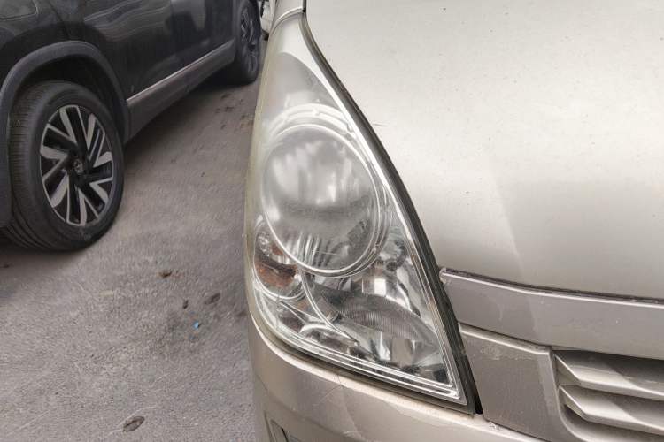 Used Wuling Rongguang 2014 1.2L S Base Model Right Front Headlight