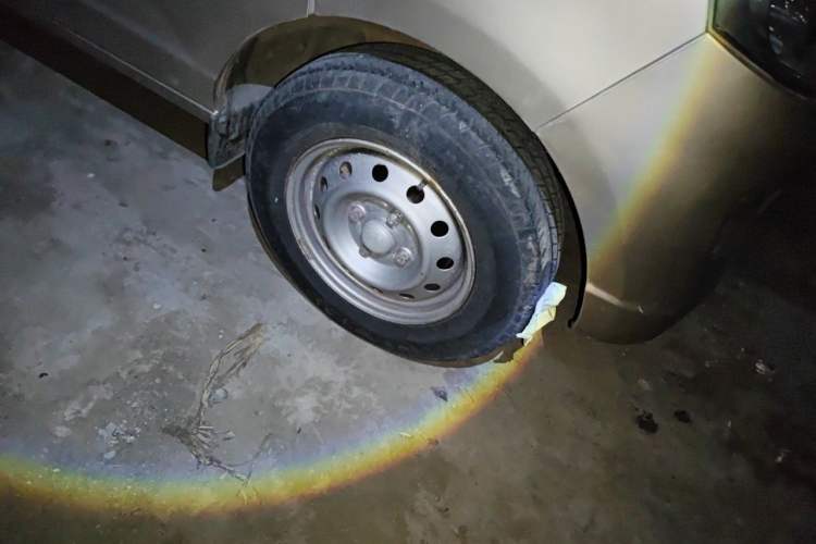 Used Wuling Rongguang 2014 1.2L S Base Model Right Front Wheel Hub
