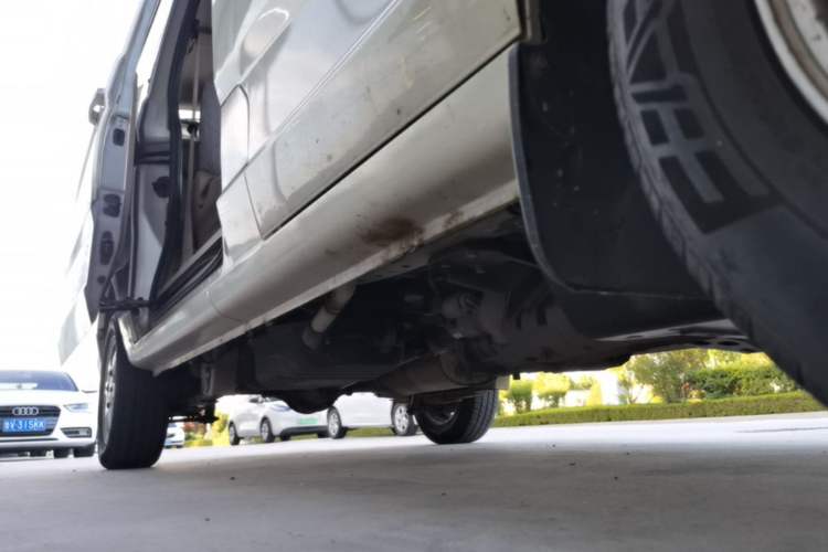 Used Wuling Rongguang 2014 1.5L S Standard Version Right Side Sill