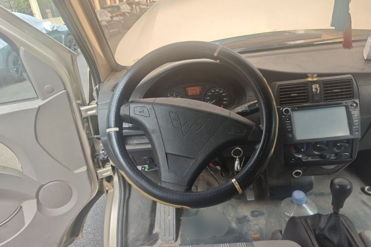 Used Wuling Rongguang 2014 1.2L S Standard Model Steering Wheel