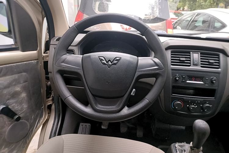 Used Wuling Rongguang 2014 1.2L S Base Model Steering Wheel