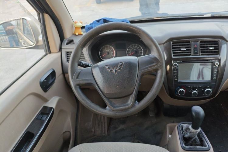Used Wuling Rongguang 2014 1.2L S Standard Model Steering Wheel