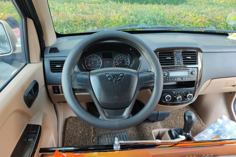 Used Wuling Rongguang 2014 1.2L S Standard Model Steering Wheel