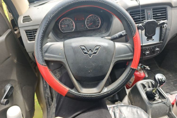 Used Wuling Rongguang 2014 1.5L S Base Version Steering Wheel