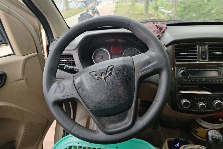 Used Wuling Rongguang 2014 1.5L S Standard Version Steering Wheel
