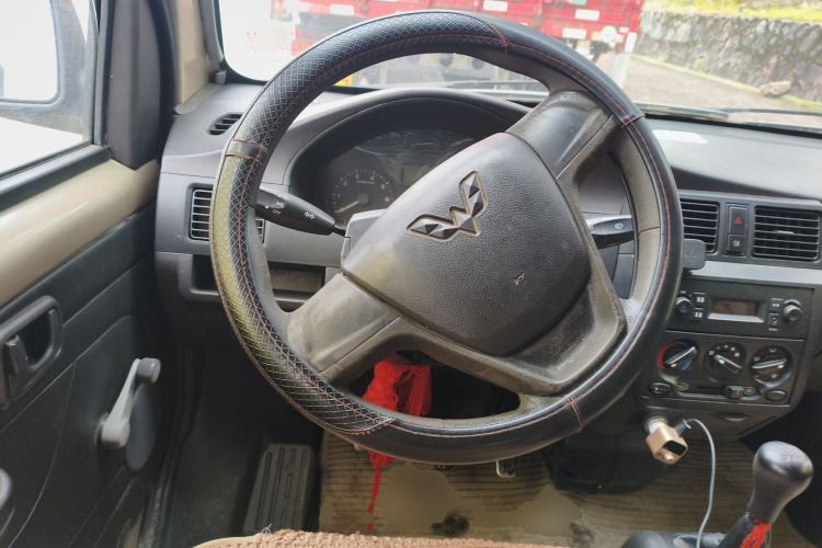 Used Wuling Rongguang 2014 1.2L S Base Model Steering Wheel