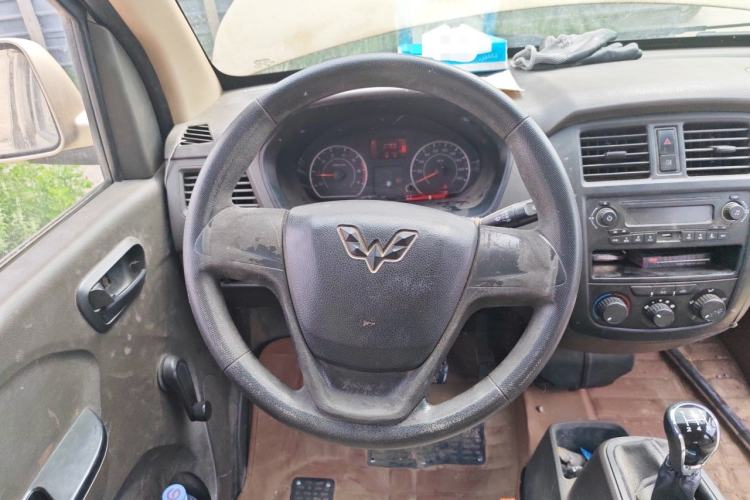Used Wuling Rongguang 2014 1.2L S Base Model Steering Wheel