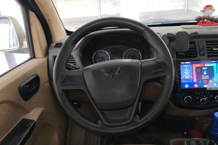 Used Wuling Rongguang 2014 1.5L S Standard Version Steering Wheel