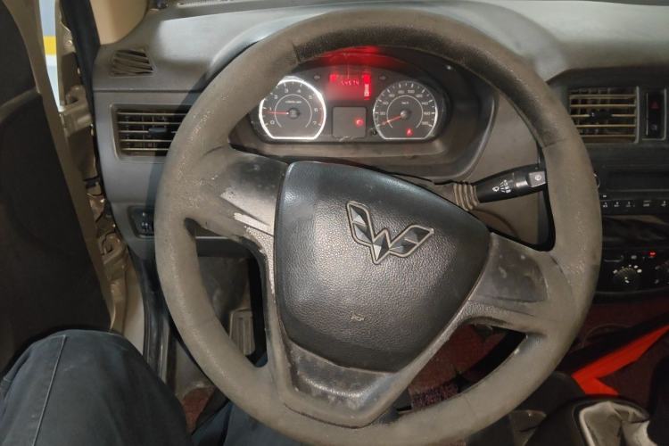 Used Wuling Rongguang 2014 1.2L S Base Model Steering Wheel