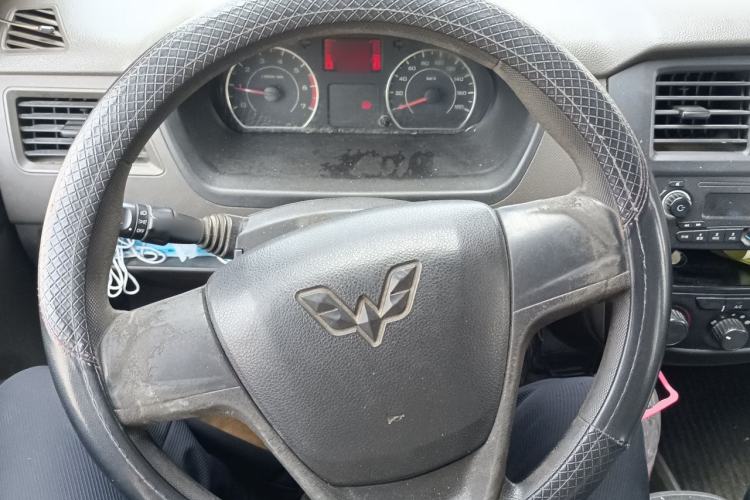Used Wuling Rongguang 2014 1.2L S Base Model Steering Wheel