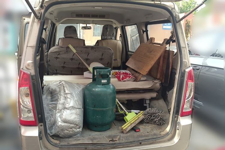 Used Wuling Rongguang 2014 1.2L S Base Model Trunk