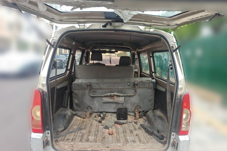 Used Wuling Rongguang 2014 1.2L S Standard Model Trunk