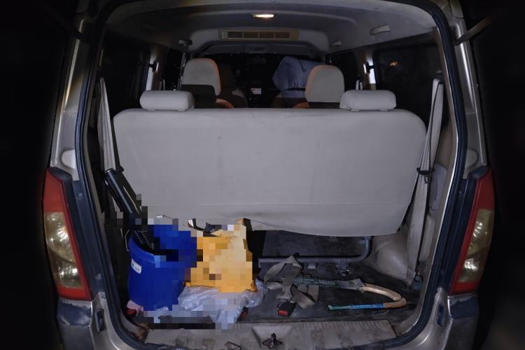 Used Wuling Rongguang 2014 1.2L S Standard Model Trunk