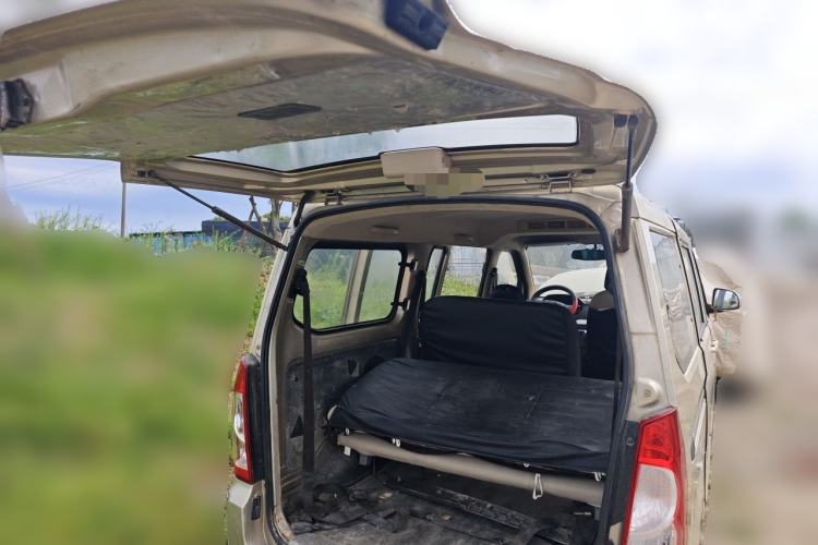 Used Wuling Rongguang 2014 1.5L S Base Version Trunk