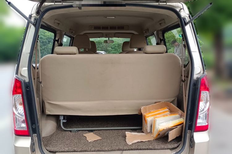 Used Wuling Rongguang 2014 1.5L S Standard Version Trunk