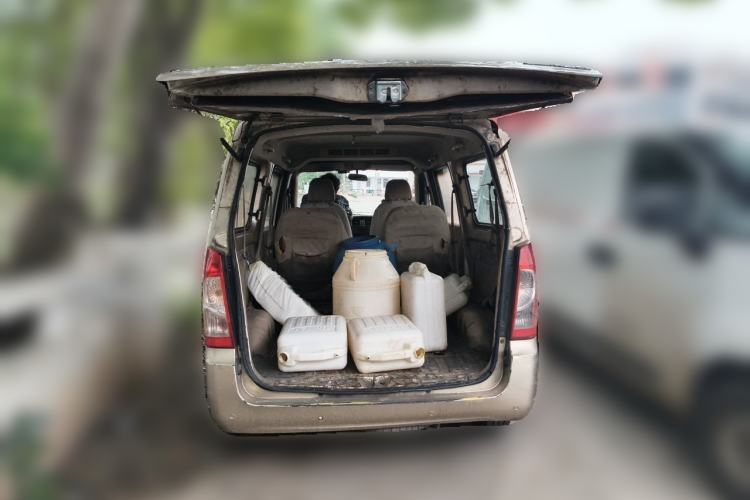 Used Wuling Rongguang 2014 1.5L S Standard Version Trunk