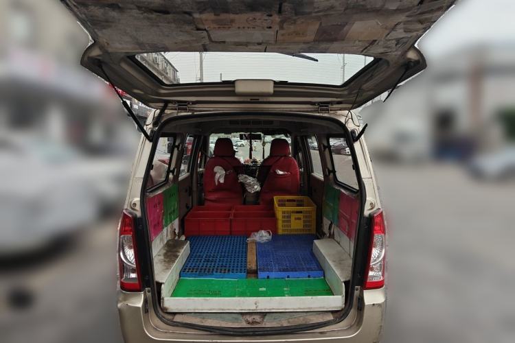 Used Wuling Rongguang 2014 1.5L S Standard Version Trunk