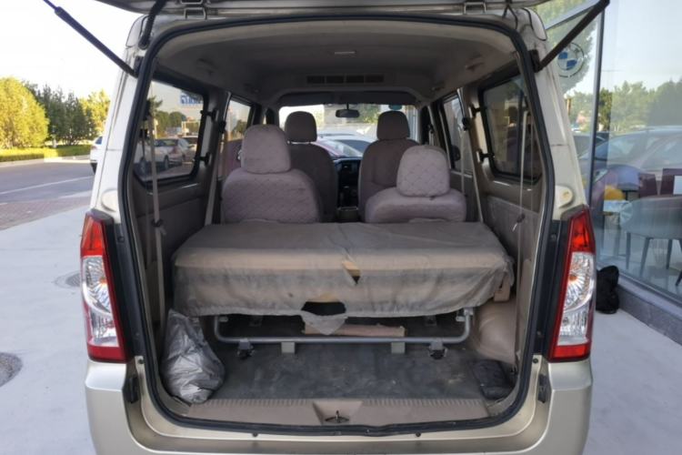 Used Wuling Rongguang 2014 1.5L S Standard Version Trunk