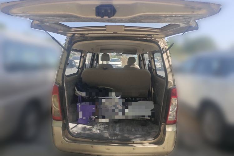 Used Wuling Rongguang 2014 1.2L S Base Model Trunk