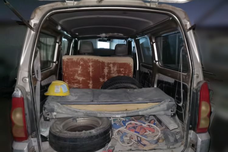 Used Wuling Rongguang 2014 1.2L S Base Model Trunk