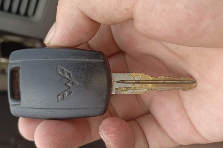Used Wuling Rongguang 2014 1.2L S Base Model Vehicle Key