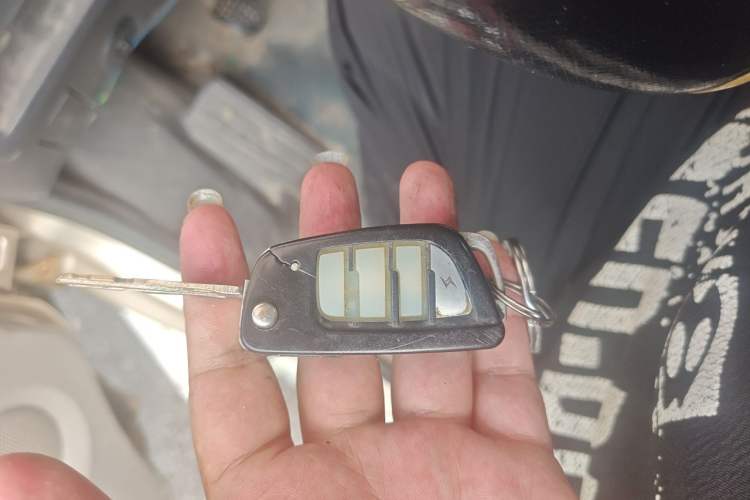 Used Wuling Rongguang 2014 1.2L S Standard Model Vehicle Key