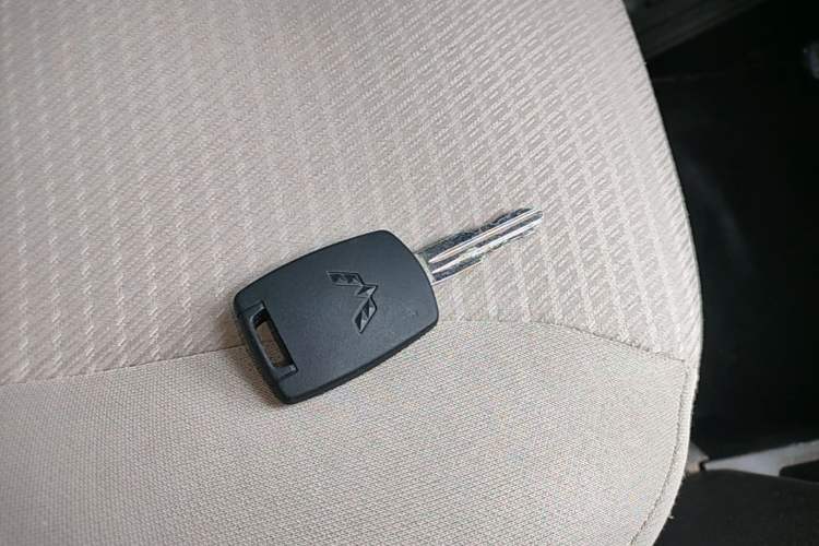 Used Wuling Rongguang 2014 1.2L S Base Model Vehicle Key