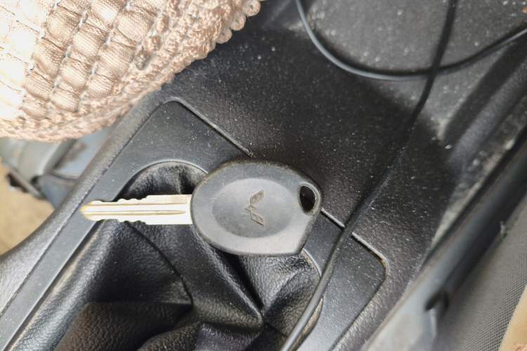 Used Wuling Rongguang 2014 1.2L S Base Model Vehicle Key