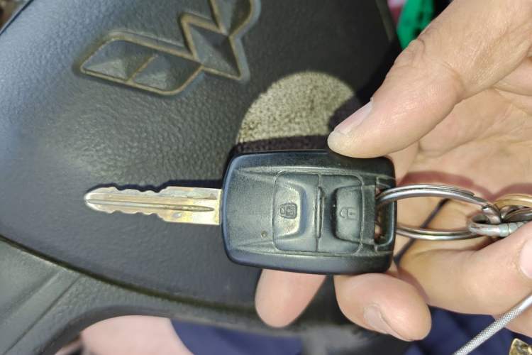 Used Wuling Rongguang 2014 1.5L S Standard Version Vehicle Key