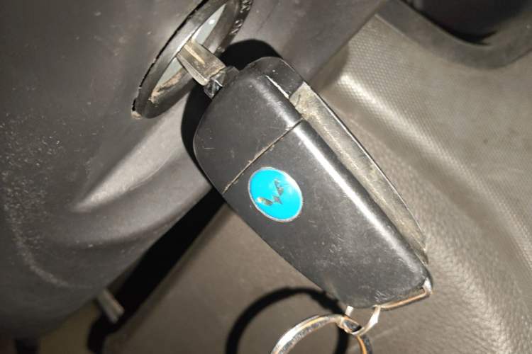 Used Wuling Rongguang 2014 1.2L S Base Model Vehicle Key