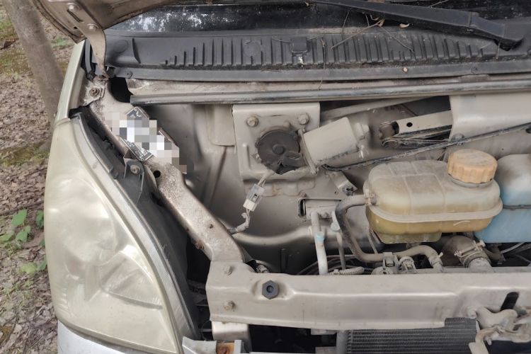 Used Wuling Rongguang 2015 1.2L S Base Model CNG Engine Bay Right