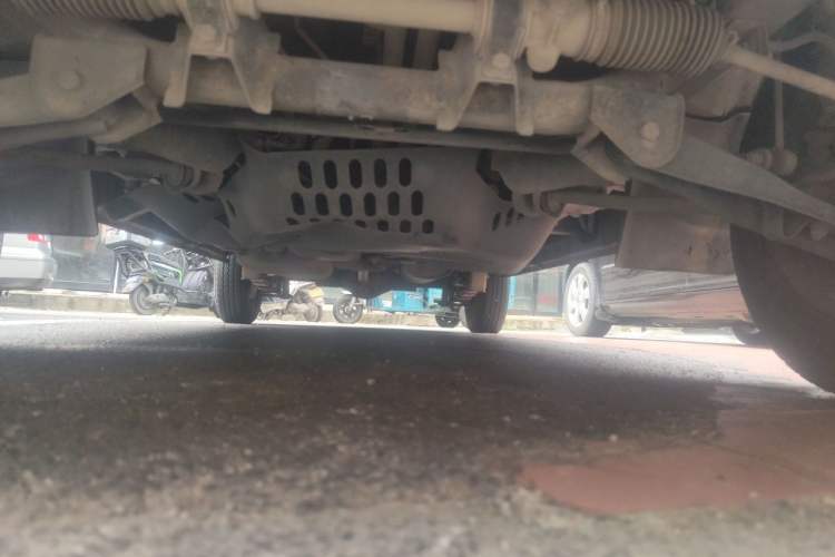 Used Wuling Rongguang 2015 1.2L S Base Model CNG Chassis Front