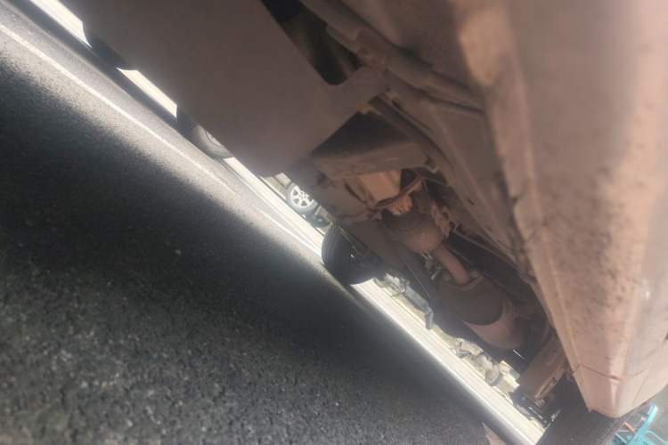 Used Wuling Rongguang 2015 1.2L S Base Model CNG Chassis Front Left