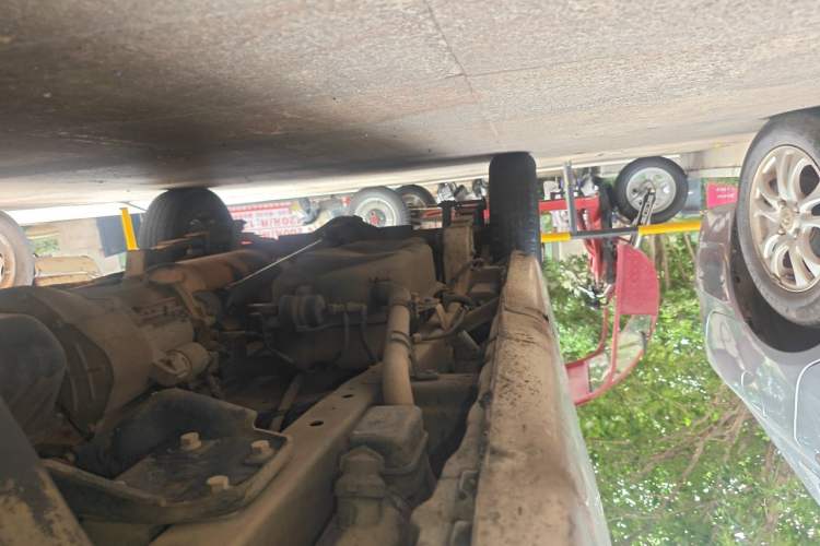 Used Wuling Rongguang 2015 1.2L S Base Model CNG Chassis Front Right