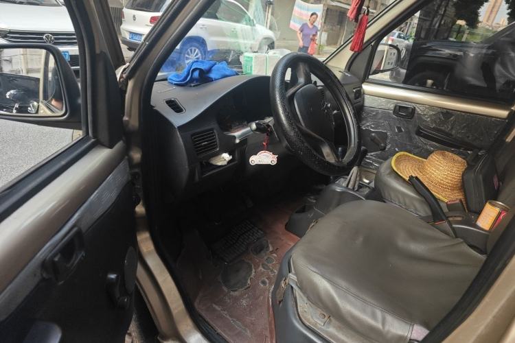 Used Wuling Rongguang 2015 1.2L S Base Model CNG Driver Seat