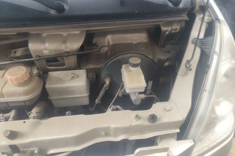Used Wuling Rongguang 2015 1.2L S Base Model CNG Engine Bay Left