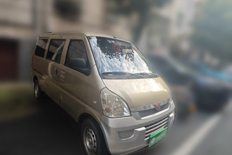 Used Wuling Rongguang 2015 1.2L S Base Model CNG Front Right 45 Deg