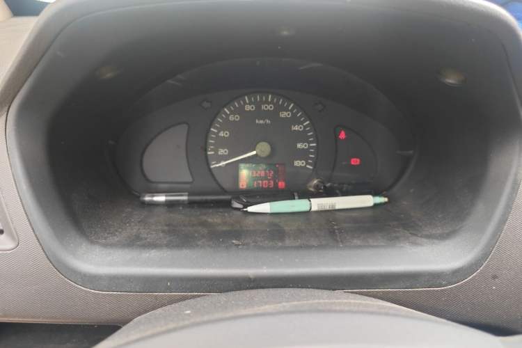 Used Wuling Rongguang 2015 1.2L S Base Model CNG Instrument Cluster