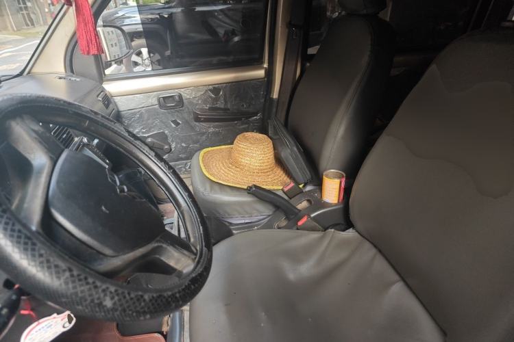 Used Wuling Rongguang 2015 1.2L S Base Model CNG Left Front Seat