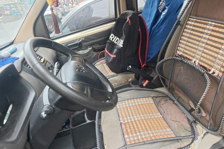 Used Wuling Rongguang 2015 1.2L S Base Model CNG Left Front Seat
