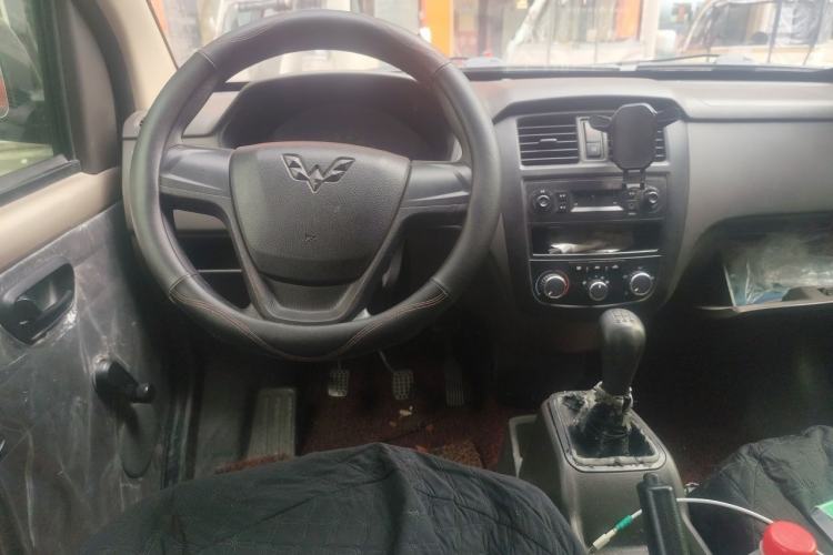 Used Wuling Rongguang 2015 1.2L S Base Model CNG Steering Wheel